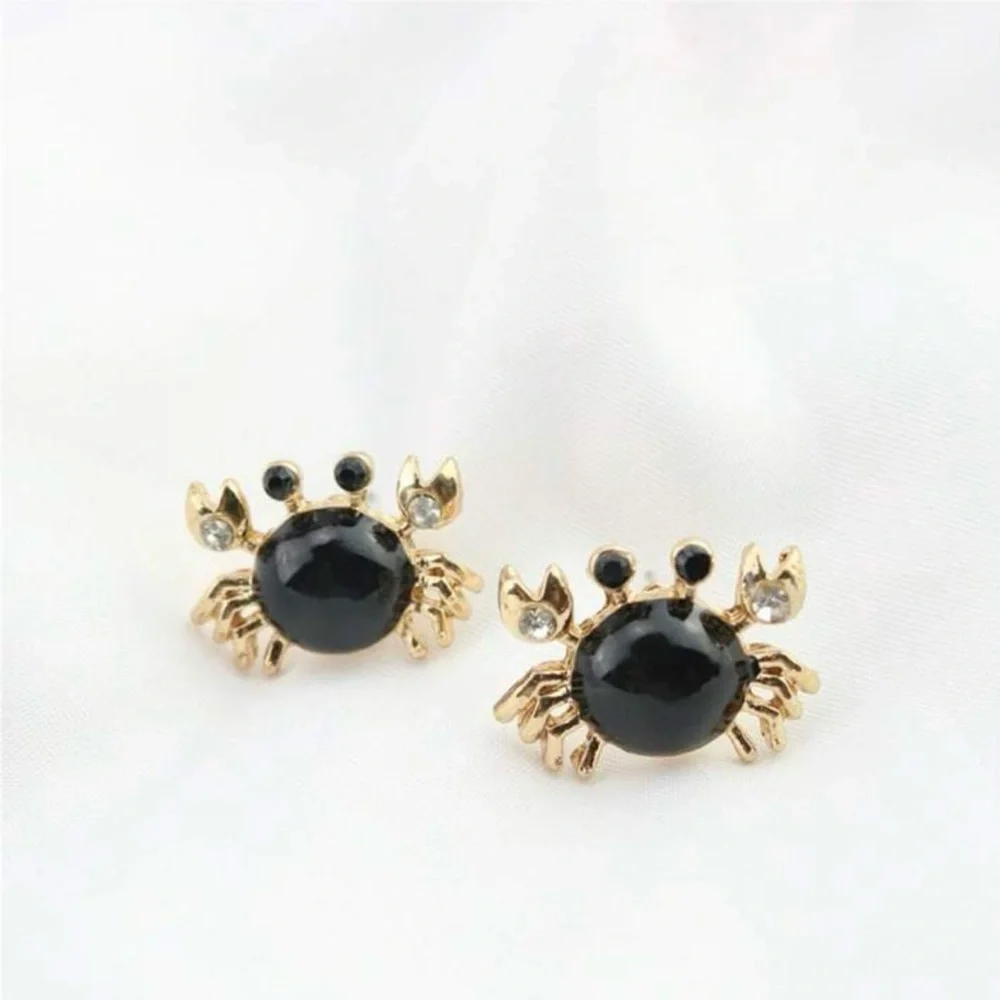 Verity Funky Black Crab Coastal Beach Shore Sand Crustacean Shellfish Ocean Stud